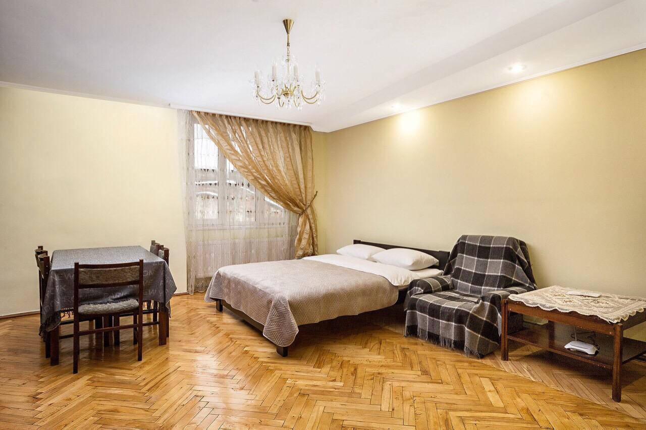 Full House Апартаменти На Площі Ринок Lviv Exterior photo